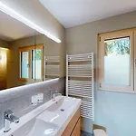 Apartment Stylish Family With Fireplace *