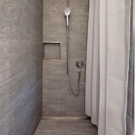 Setaria Fuer 5 Personen Haus Barlangia-lenzerheide 아파트 바벨라