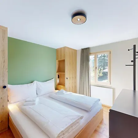 Setaria Fuer 5 Personen Haus Barlangia-lenzerheide *