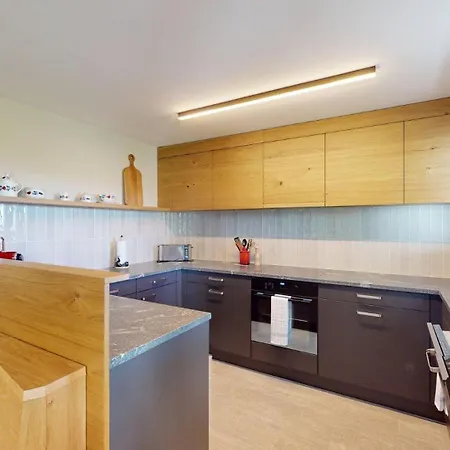 Setaria Fuer 5 Personen Haus Barlangia-lenzerheide *