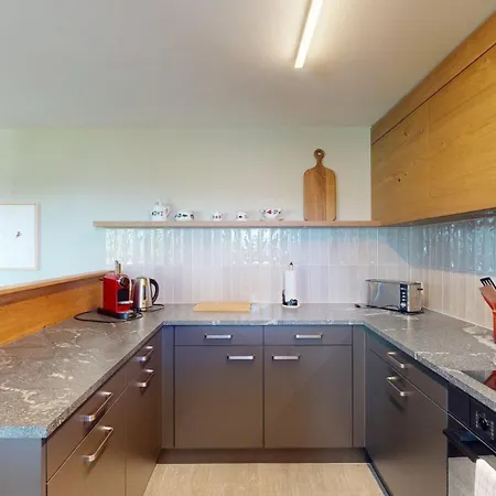 Setaria Fuer 5 Personen Haus Barlangia-lenzerheide * Valbella