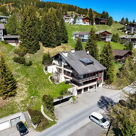 Setaria Fuer 5 Personen Haus Barlangia-lenzerheide *