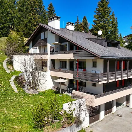 Setaria Fuer 5 Personen Haus Barlangia-lenzerheide